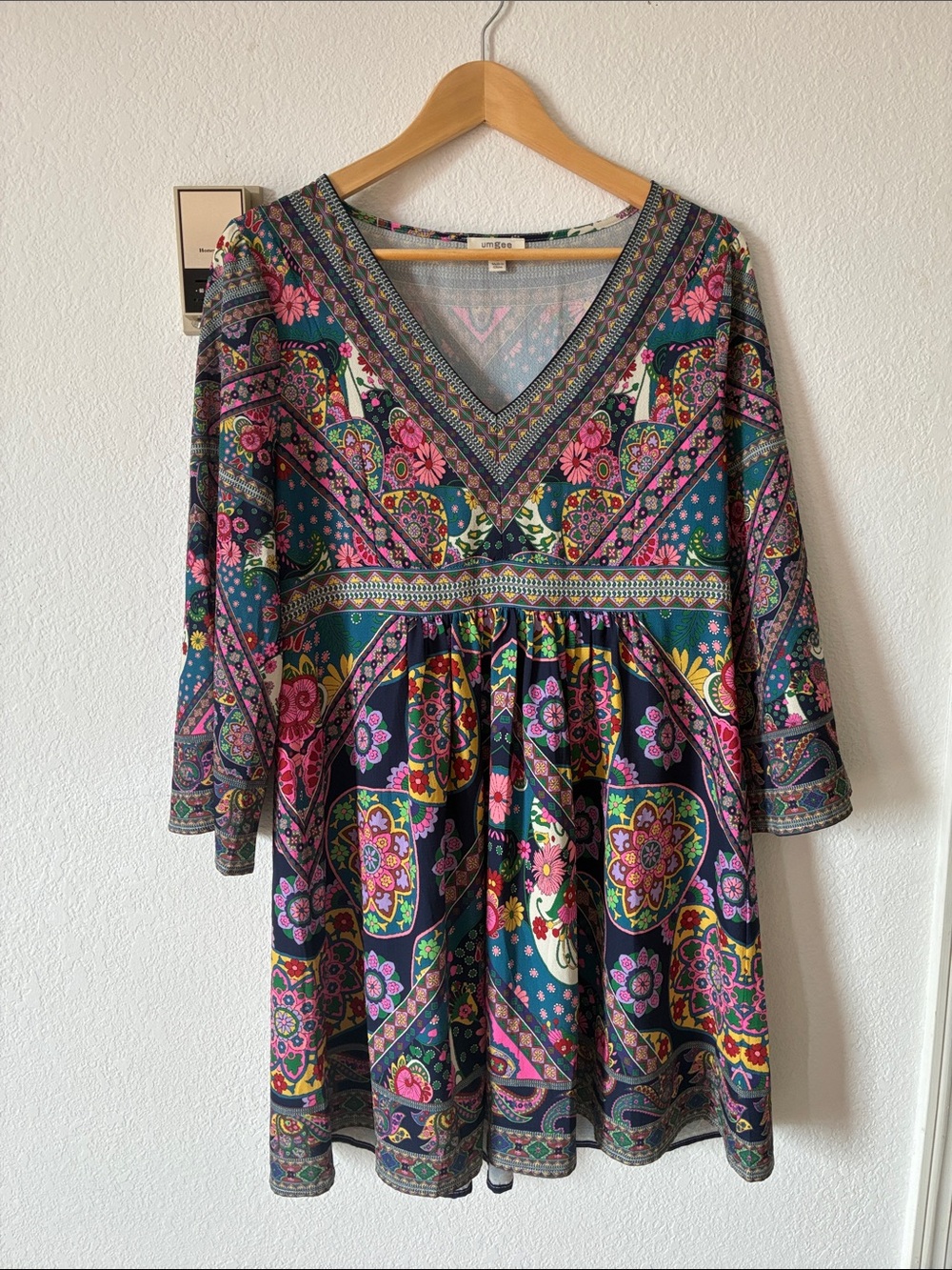 Umgee Floral Boho Midi Dress with V-Neck Size Small